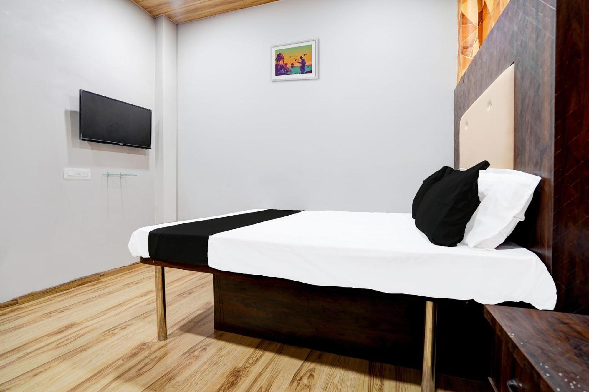 Hotel O New Sai Resort Nagpur Exterior foto
